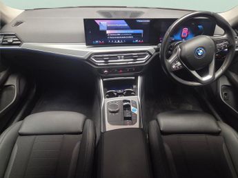 BMW i4 40 83.9kWh Sport Gran Coupe eDrive (340 ps) - INTERIOR TRIM - AL