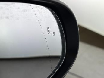 Hyundai Kona 64kWh Premium (10.5kW Charger) (204 ps) - LED - REVERSE CAM - SA