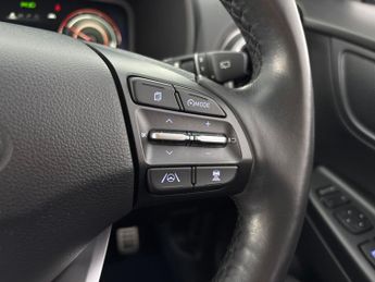 Hyundai Kona 64kWh Premium (10.5kW Charger) (204 ps) - LED - REVERSE CAM - SA