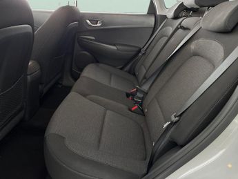 Hyundai Kona 64kWh Premium (10.5kW Charger) (204 ps) - LED - REVERSE CAM - SA