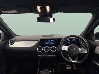 Mercedes-Benz EQA EQA 250+ 70.5kWh AMG Line (190 ps) - LEATHER - APPLE CARPLAY - R