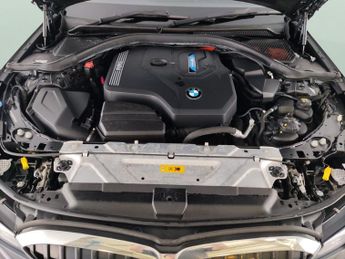 BMW 3 Series 2.0 330e 12kWh M Sport Touring Plug-in (292 ps) - REV CAM - PARK
