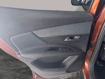 Peugeot 3008 1.6 PureTech Allure EAT (180 ps) - 360 CAM - NAV - BLIND SPOT AS