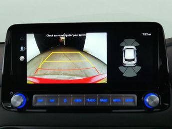 Hyundai Kona 64kWh Premium (10.5kW Charger) (204 ps) - KEYLESS ENTRY - LED - 