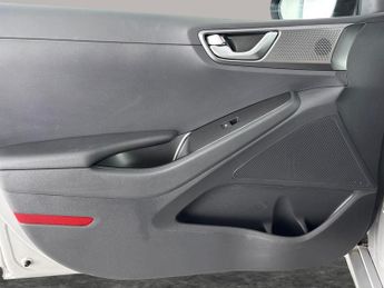 Hyundai Ioniq 1.6 h-GDi Premium DCT (141 ps) - DRIVING ASSISTANT - LED - REVER
