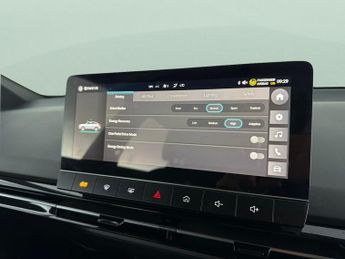 MG Mg4 64kWh SE Long Range (203 ps) - COMFORT ACCESS - BLUETOOTH - DRIV