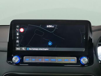 Hyundai Kona 64kWh Premium (10.5kW Charger) (204 ps) - KEYLESS ENTRY - LED - 