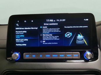 Hyundai Kona 64kWh Premium (10.5kW Charger) (204 ps) - KEYLESS ENTRY - LED - 