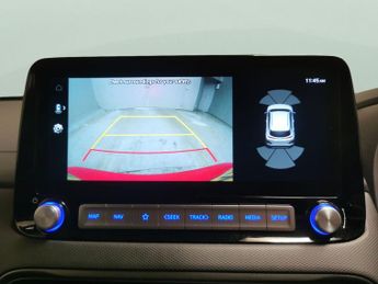 Hyundai Kona 64kWh Premium (10.5kW Charger) (204 ps) - KEYLESS ENTRY - LED - 