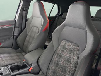 Volkswagen Golf 2.0 TSI GTI DSG (245 ps) - HK AUDIO - KEYLESS ENTRY - LED