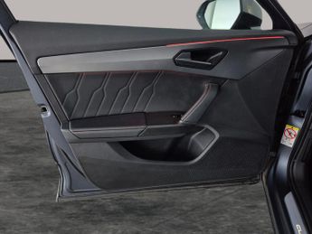 Cupra Formentor 1.4 eHybrid 12.8kWh VZ2 Plug-in DSG (245 ps) - ADAPTIVE CRUISE -