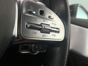 Mercedes-Benz CLA 1.3 CLA180 AMG Line Coupe 7G-DCT (136 ps) - KEYLESS ENTRY - APPL