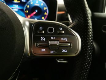 Mercedes-Benz A Class 2.0 A220 AMG Line (Premium) 7G-DCT (190 ps) - SELF PARK - LED - 