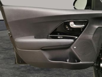 Kia Niro 64kWh 4+ (201 bhp) - HEAT AND COOL SEATS - LED - REVERSE CAM