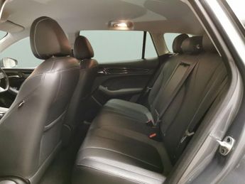 MG Mg5 61.1kWh Trophy Long Range (156 ps) - REVERSE CAM - NAV - LEATHER