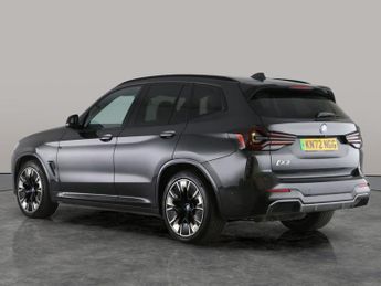 BMW iX3 80kWh M Sport Pro (286 ps) - PARK ASSIST - HK AUDIO - BLACK ROOF