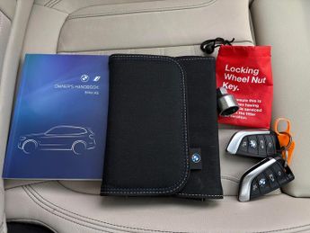 BMW iX3 80kWh M Sport Pro (286 ps) - PARK ASSIST - HK AUDIO - BLACK ROOF