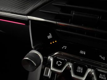 Peugeot E-2008 50kWh GT Premium (136 ps) - REVERSE CAM - NAV - HEATED SEATS