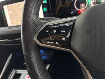 Volkswagen Golf 2.0 TDI GTD DSG (200 ps) - DIGITAL DASH - PADDLE SHIFT - PARK SE