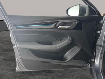 MG Mg5 61.1kWh Trophy Long Range (156 ps) - ACTIVE LANE ASSIST - KEYLES