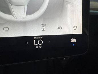 Tesla Model Y SUV RWD (346 ps) - HEATED STEERING - WIFI - BLIND SPOT ASSIST
