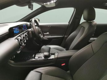 Mercedes-Benz A Class 1.3 A200 Sport 7G-DCT (163 ps) - LED - REVERSE CAM - NAV