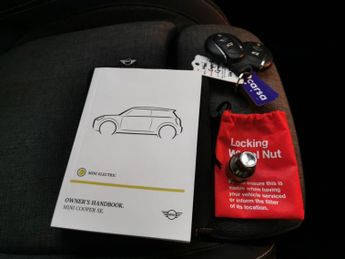 Mini Electric Hatch Cooper SE 32.6kWh Level 2 (184 ps) - CARPLAY - DRIVING ASSISTANT