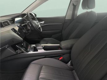 Audi e-tron 50 Technik quattro 71.2kWh (11kW Charger) (313 ps) - CARPLAY - L
