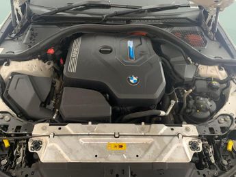 BMW 3 Series 330e xDrive M Sport Step [Tech Pack] - CARPLAY - ACTIVE LANE ASS