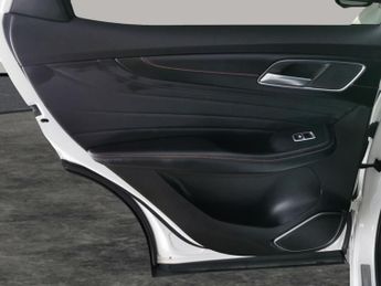 MG Mg Hs 1.5 T-GDI 16.6kWh Exclusive Plug-in (258 ps) - CARPLAY - KEYLESS