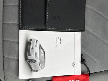 Volkswagen ID.3 Pro S 77kWh Tour (4 Seat) (204 ps) - LED - HEATED SEATS - NAV
