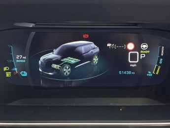 Peugeot E-2008 50kWh GT Premium (136 ps) - REVERSE CAM - NAV - HEATED SEATS