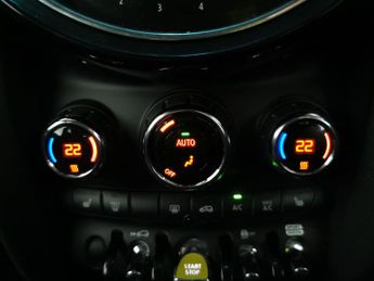 Mini Electric Hatch Cooper SE 32.6kWh Level 2 (184 ps) - CARPLAY - DRIVING ASSISTANT