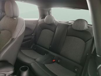 Mini Electric Hatch Cooper SE 32.6kWh Level 2 (184 ps) - CARPLAY - DRIVING ASSISTANT
