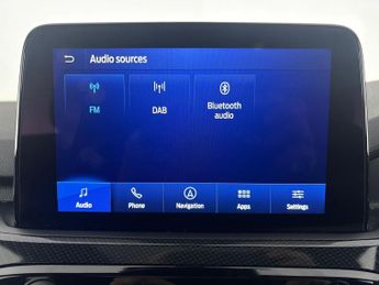 Ford Kuga 2.5 Duratec 14.4kWh ST-Line X Edition Plug-in CVT (225 ps) - NAV