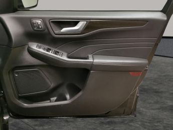Ford Kuga 2.5 Duratec 14.4kWh Vignale Plug-in CVT (225 ps) - REVERSE CAM -