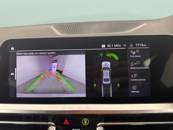 BMW 3 Series 2.0 320i M Sport (184 ps) - ADAPTIVE LIGHTS - ACOUSTIC GLAZING