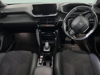 Peugeot E-2008 50kWh GT Premium (136 ps) - REVERSE CAM - NAV - HEATED SEATS