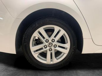 Toyota Corolla 1.8 VVT-h Icon Touring Sports CVT (140 ps) - LANE DEPARTURE ALER