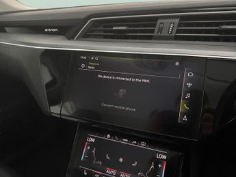 Audi e-tron 50 Technik quattro 71.2kWh (11kW Charger) (313 ps) - CARPLAY - L
