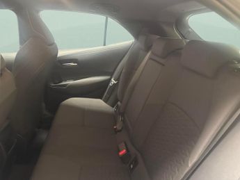 Toyota Corolla 1.8 VVT-h GPF Icon Tech CVT (122 ps) - REVERSE CAM - NAV - HEATE