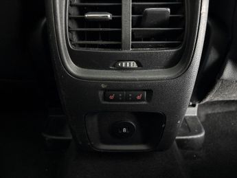 Ford Kuga 2.5 Duratec 14.4kWh ST-Line X Edition Plug-in CVT (225 ps) - NAV