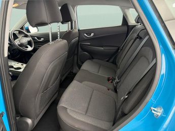 Hyundai Kona 39kWh SE Connect (10.5kW Charger) (136 ps) - LANE DEPARTURE  - B