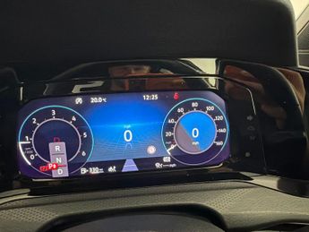 Volkswagen Golf 2.0 TDI GTD DSG (200 ps) - DIGITAL DASH - PADDLE SHIFT - PARK SE