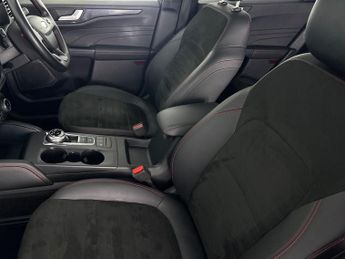Ford Kuga 2.5 Duratec 14.4kWh ST-Line X Edition Plug-in CVT (225 ps) - NAV