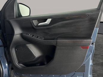 Ford Kuga 2.5 Duratec 14.4kWh ST-Line X Edition Plug-in CVT (225 ps) - NAV