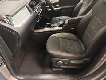 Mercedes-Benz EQA EQA 250+ 70.5kWh AMG Line (Premium) (190 ps) - NAV - HEATED LEAT