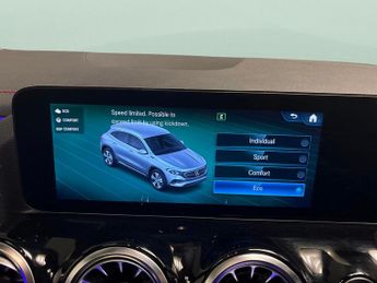 Mercedes-Benz EQA EQA 250+ 70.5kWh AMG Line (Premium) (190 ps) - NAV - HEATED LEAT