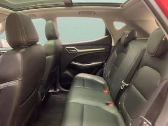 MG MG ZS 44.5kWh Exclusive (143 ps) - CARPLAY - KEYLESS ENTRY - LED