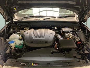 Volvo XC40 1.5h T4 Recharge 10.7kWh Core Plug-in (211 ps) - PARK ASSIST - L